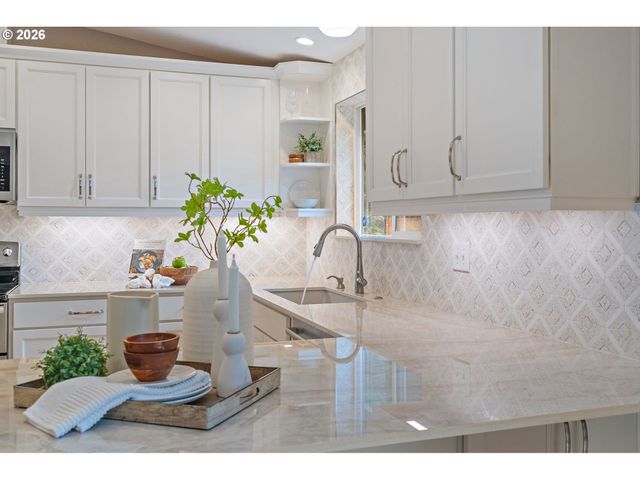 23591 Sw 82ND Ave, Tualatin, OR 97062