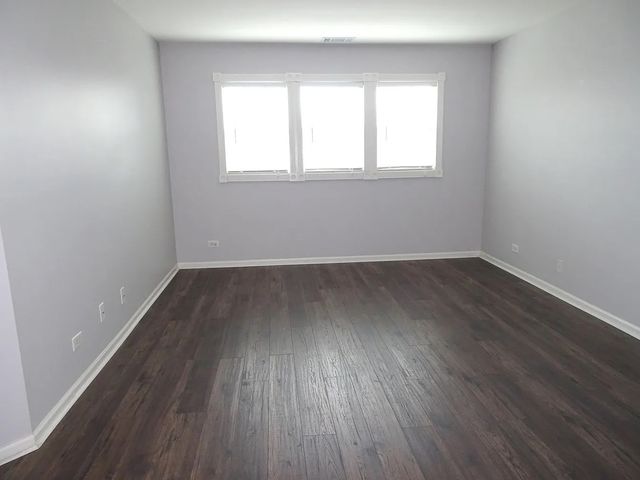 383 WEXFORD Court, Carol Stream, IL 60188