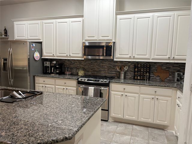 119 Palacio Street, Irving, TX 75039