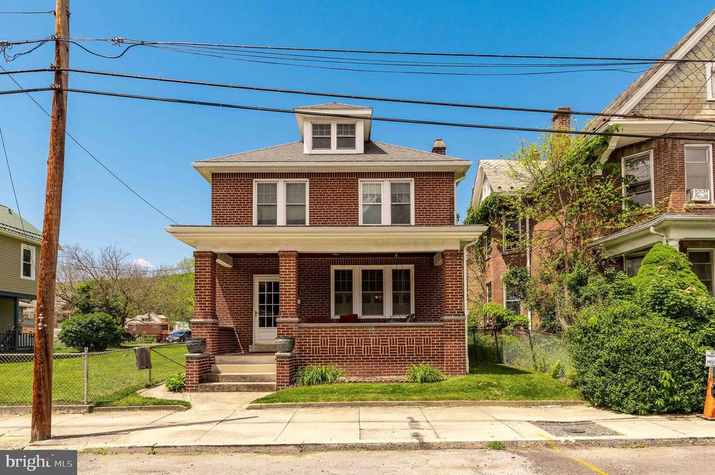 Image 1 of property listing at 314 PULASKI ST, Cumberland, MD 21502