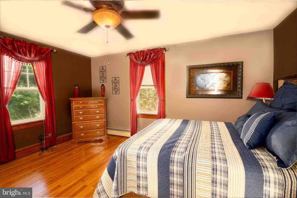 Image 15 of property listing at 314 PULASKI ST, Cumberland, MD 21502