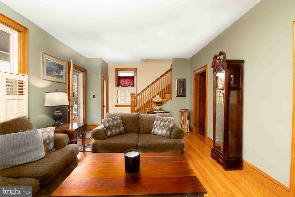 Image 6 of property listing at 314 PULASKI ST, Cumberland, MD 21502