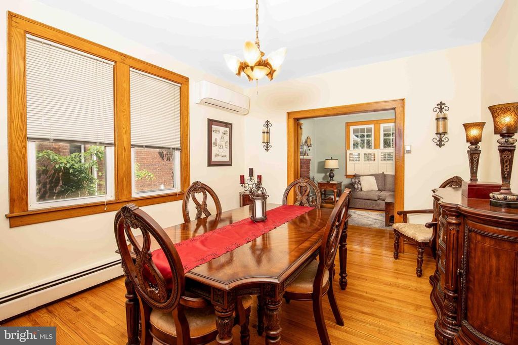 Image 8 of property listing at 314 PULASKI ST, Cumberland, MD 21502
