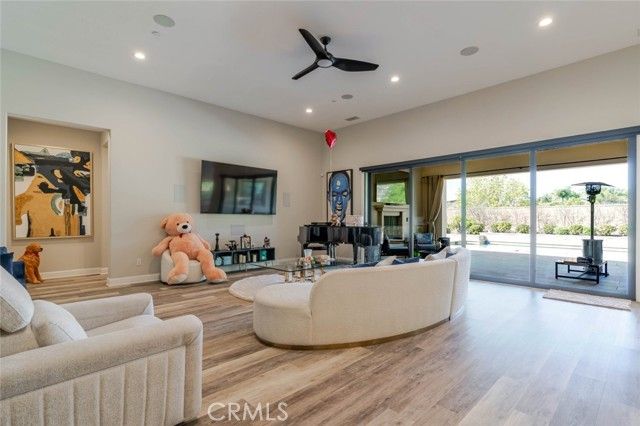 10949 Cartwright Drive, Chatsworth (los Angeles), CA 91311