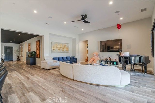 10949 Cartwright Drive, Chatsworth (los Angeles), CA 91311