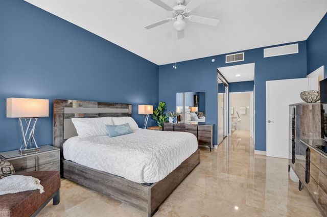 550 Okeechobee Boulevard Lph-23, West Palm Beach, FL 33401