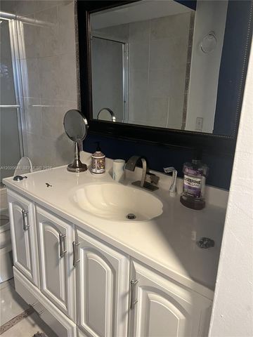 1817 S Ocean Dr 718, Hallandale Beach, FL 33009