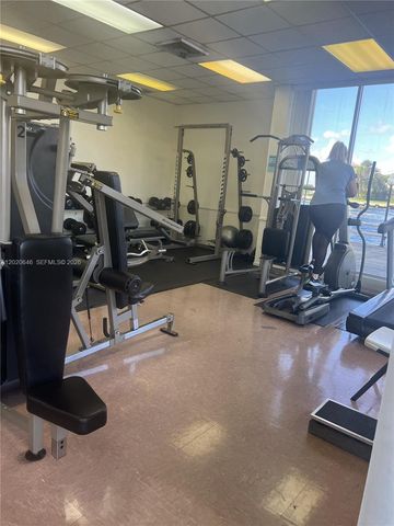 1817 S Ocean Dr 718, Hallandale Beach, FL 33009