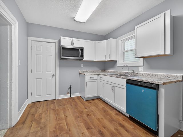 1608 Sinclair Street, Fort Wayne, IN 46808