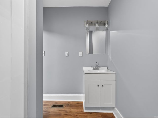 1608 Sinclair Street, Fort Wayne, IN 46808