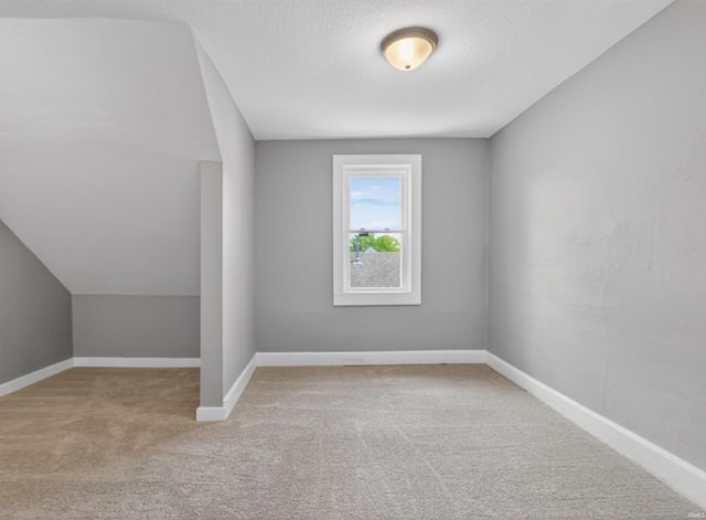 1608 Sinclair Street, Fort Wayne, IN 46808