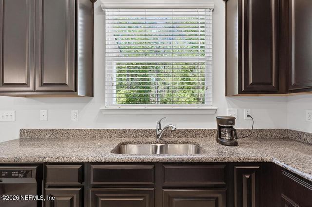 381 RICHMOND Drive, St. Johns, FL 32259