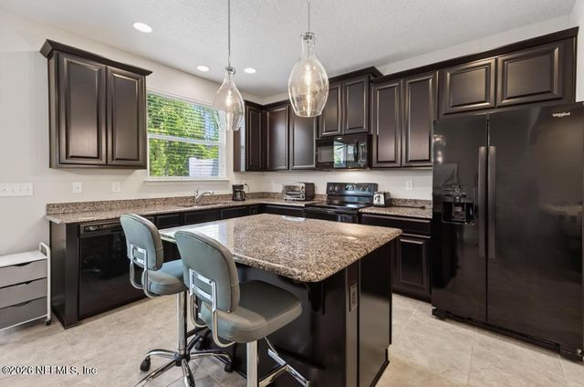 381 RICHMOND Drive, St. Johns, FL 32259