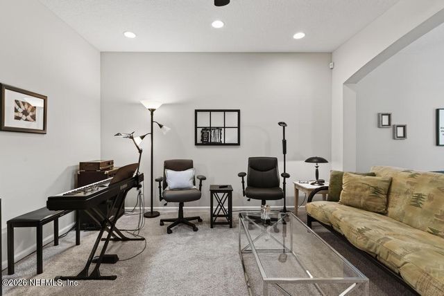 381 RICHMOND Drive, St. Johns, FL 32259