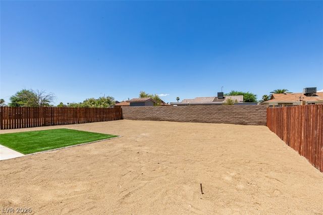 2833 Pisces Court, Las Vegas, NV 89115
