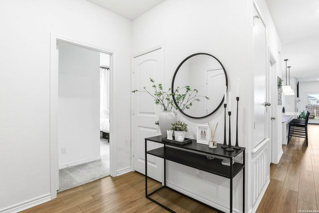 327 W Low Cascade Dr, Boerne, TX 78006