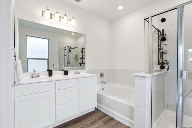 327 W Low Cascade Dr, Boerne, TX 78006