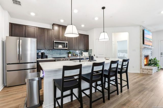 327 W Low Cascade Dr, Boerne, TX 78006