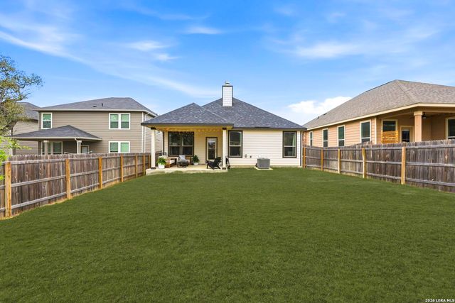 327 W Low Cascade Dr, Boerne, TX 78006