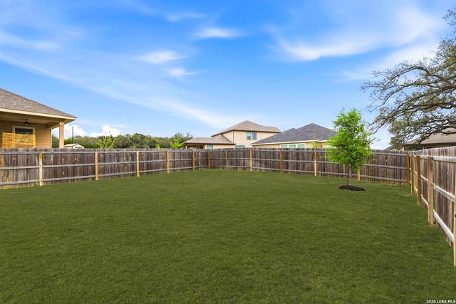 327 W Low Cascade Dr, Boerne, TX 78006