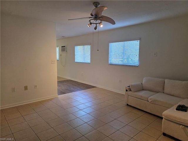 8162 Country RD 102, Fort Myers, FL 33919