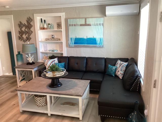 13121 4TH STREET E 1, Madeira Beach, FL 33708