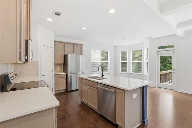 586 Morrow Lane SW, Atlanta, GA 30331
