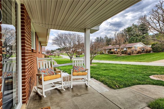 469 Hillcrest Drive, Unity Twp, PA 15650