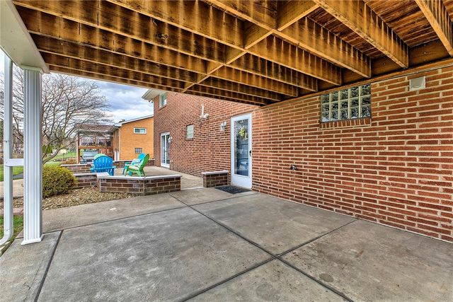 469 Hillcrest Drive, Unity Twp, PA 15650