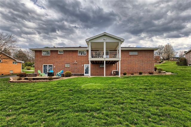 469 Hillcrest Drive, Unity Twp, PA 15650