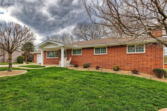 469 Hillcrest Drive, Unity Twp, PA 15650
