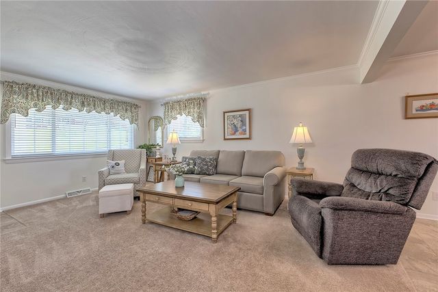 469 Hillcrest Drive, Unity Twp, PA 15650