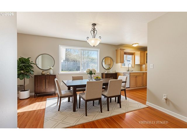 1120 Se Spruce Ct, Gresham, OR 97080