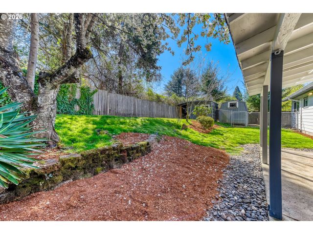 1120 Se Spruce Ct, Gresham, OR 97080