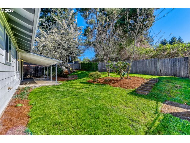 1120 Se Spruce Ct, Gresham, OR 97080