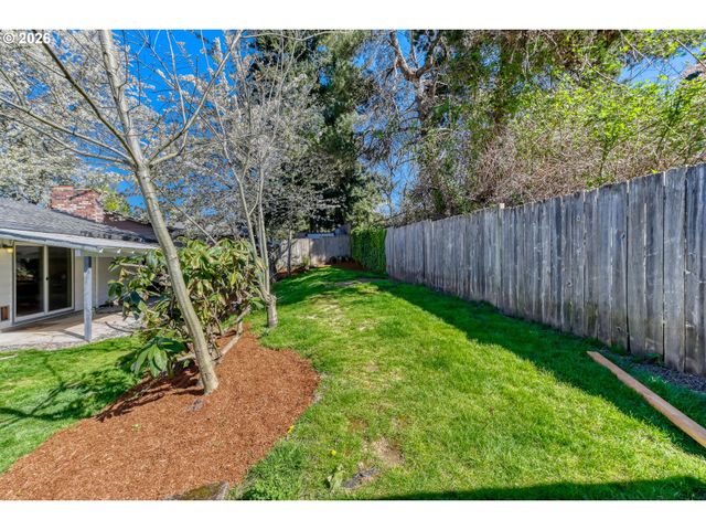 1120 Se Spruce Ct, Gresham, OR 97080