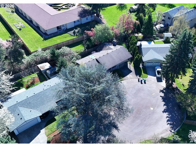 1120 Se Spruce Ct, Gresham, OR 97080