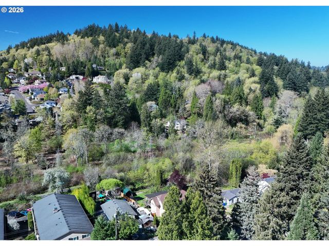 1120 Se Spruce Ct, Gresham, OR 97080