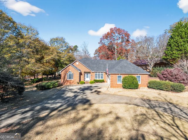 301 Oak Ridge Drive, Maysville, GA 30558