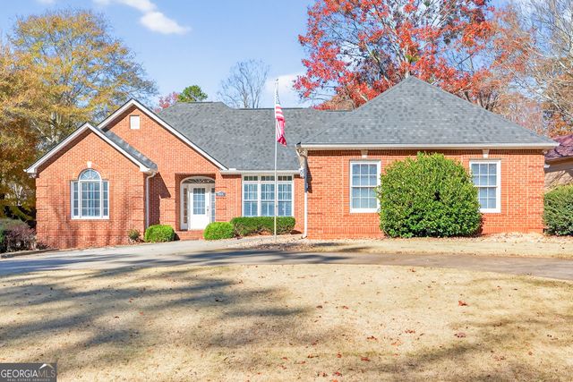 301 Oak Ridge Drive, Maysville, GA 30558