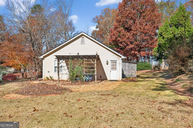 301 Oak Ridge Drive, Maysville, GA 30558
