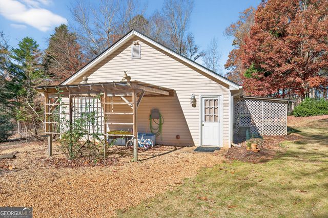 301 Oak Ridge Drive, Maysville, GA 30558