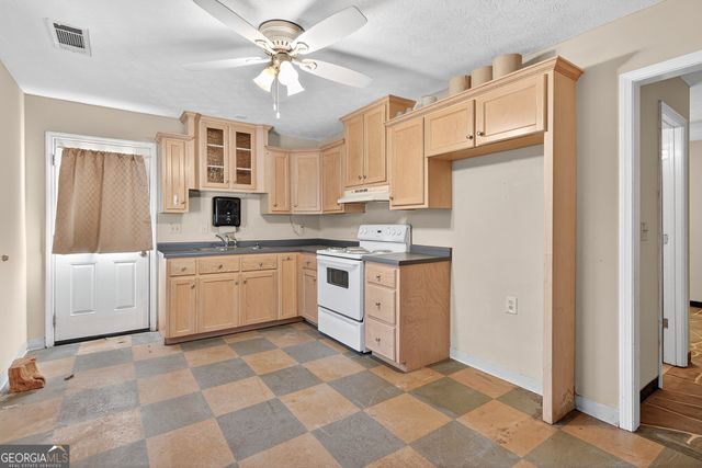 301 Oak Ridge Drive, Maysville, GA 30558