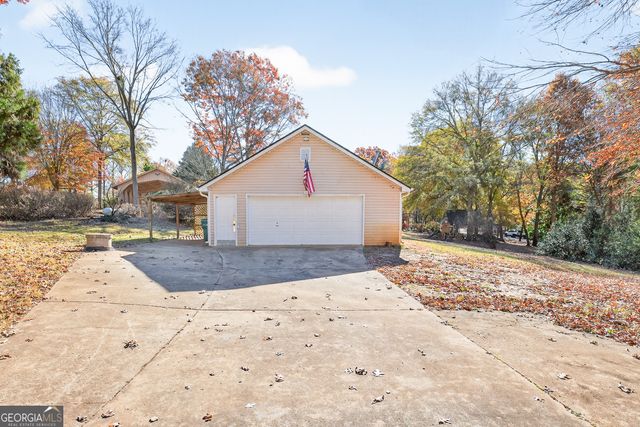 301 Oak Ridge Drive, Maysville, GA 30558