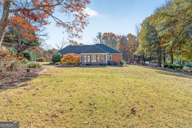 301 Oak Ridge Drive, Maysville, GA 30558