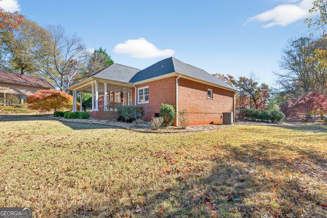301 Oak Ridge Drive, Maysville, GA 30558