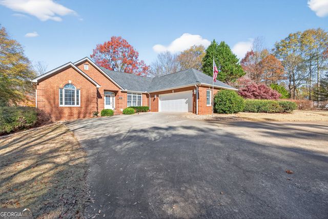 301 Oak Ridge Drive, Maysville, GA 30558