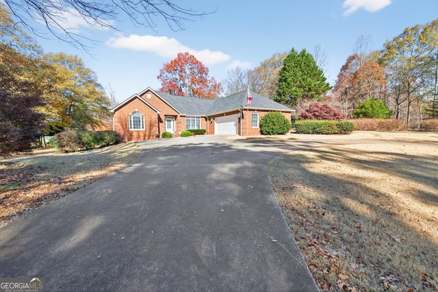 301 Oak Ridge Drive, Maysville, GA 30558