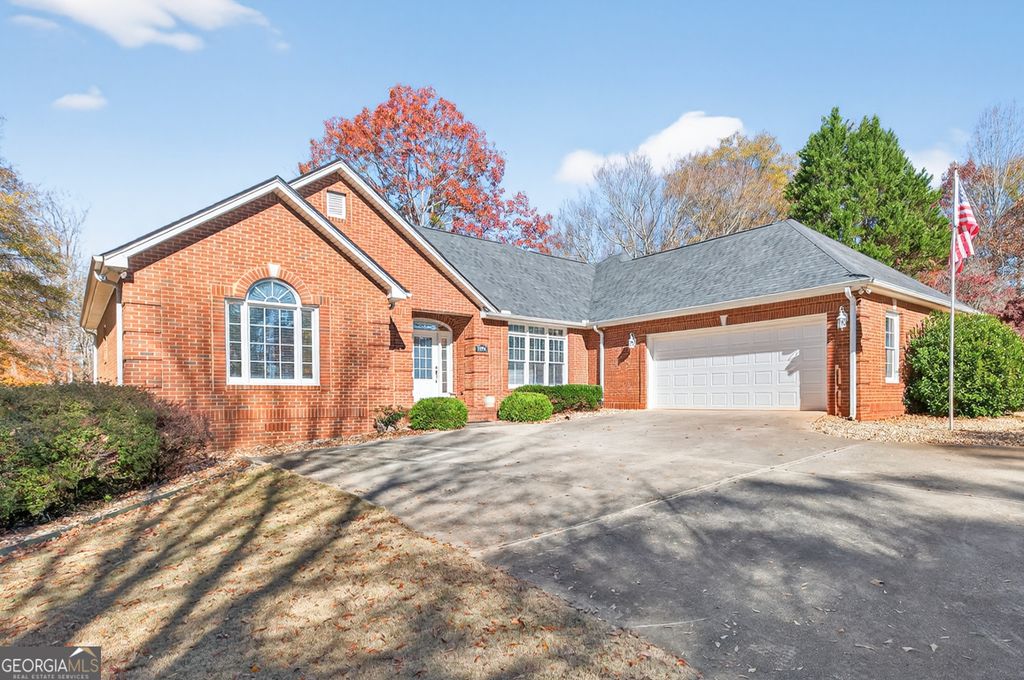 301 Oak Ridge Drive, Maysville, GA 30558