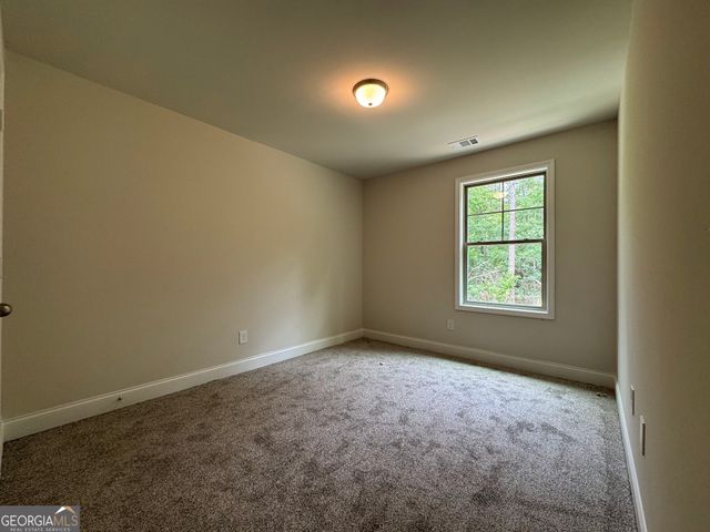 176 Country World Drive, Macon, GA 31211